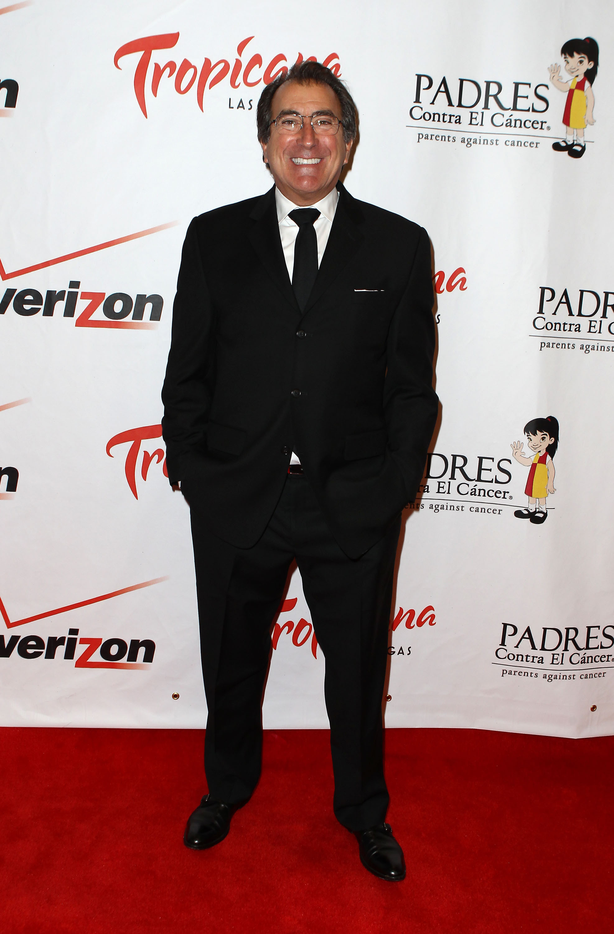 Eva Longoria and George Lopez host Padres Contra El Cancer Annual Gala  | Picture 103858